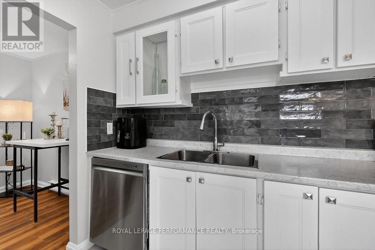42 Compata Way, Ottawa, Ontario  K1B 4W9 - Photo 17 - X12881084