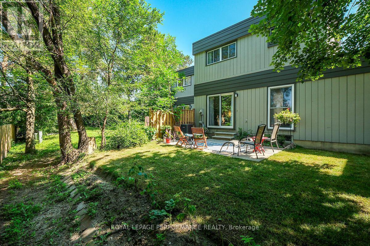 42 Compata Way, Ottawa, Ontario  K1B 4W9 - Photo 32 - X12881084