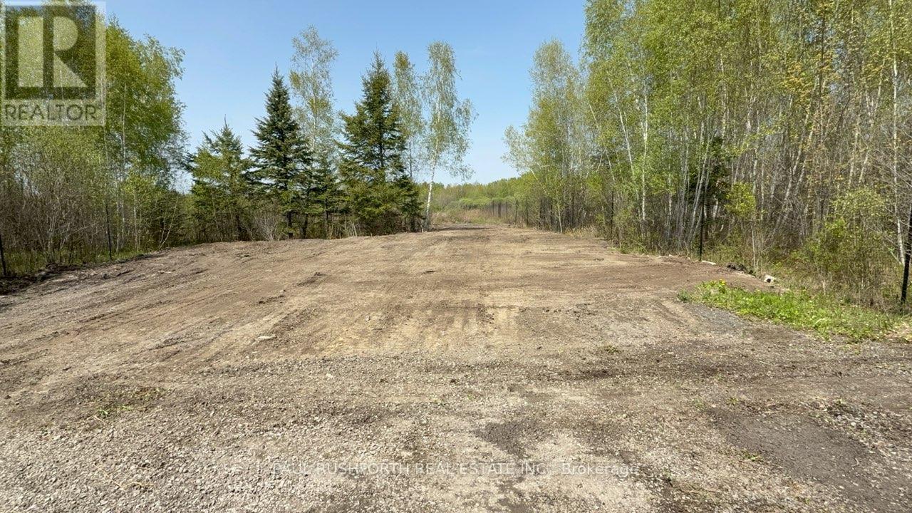2667 Russland Road, Ottawa, Ontario  K0A 3H0 - Photo 5 - X12881396