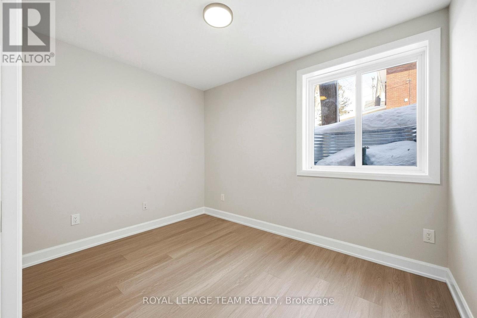 B - 7 Gwynne Avenue, Ottawa, Ontario  K1Y 1X1 - Photo 16 - X12881552