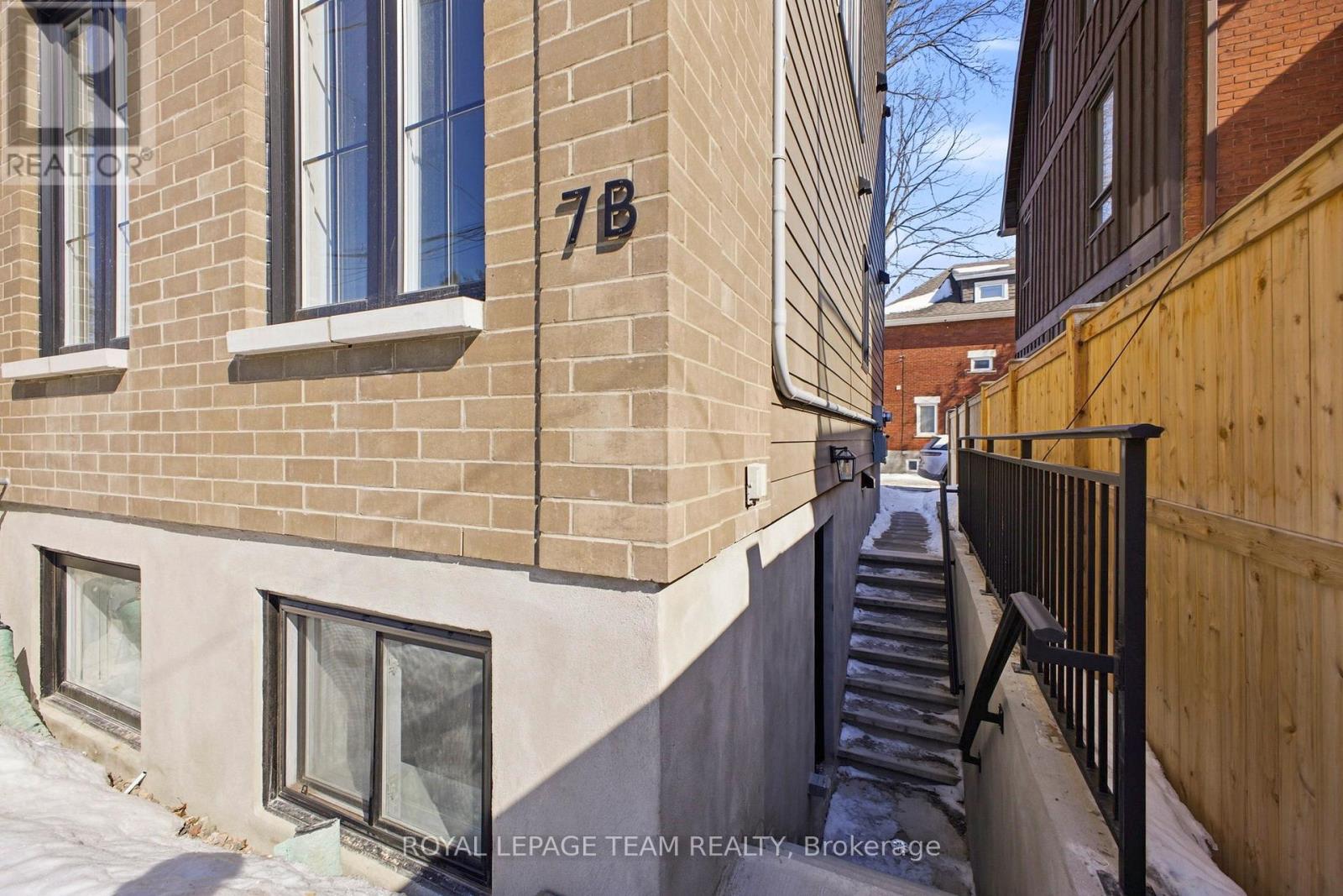 B - 7 Gwynne Avenue, Ottawa, Ontario  K1Y 1X1 - Photo 3 - X12881552
