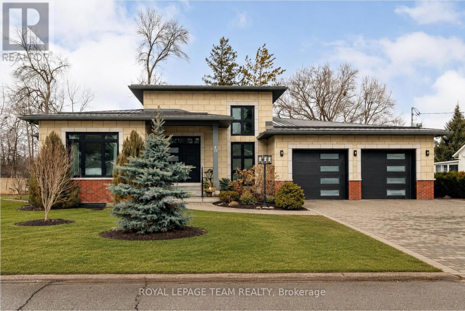 28 George Street, Westport, Ontario  K0G 1X0 - Photo 2 - X12882326