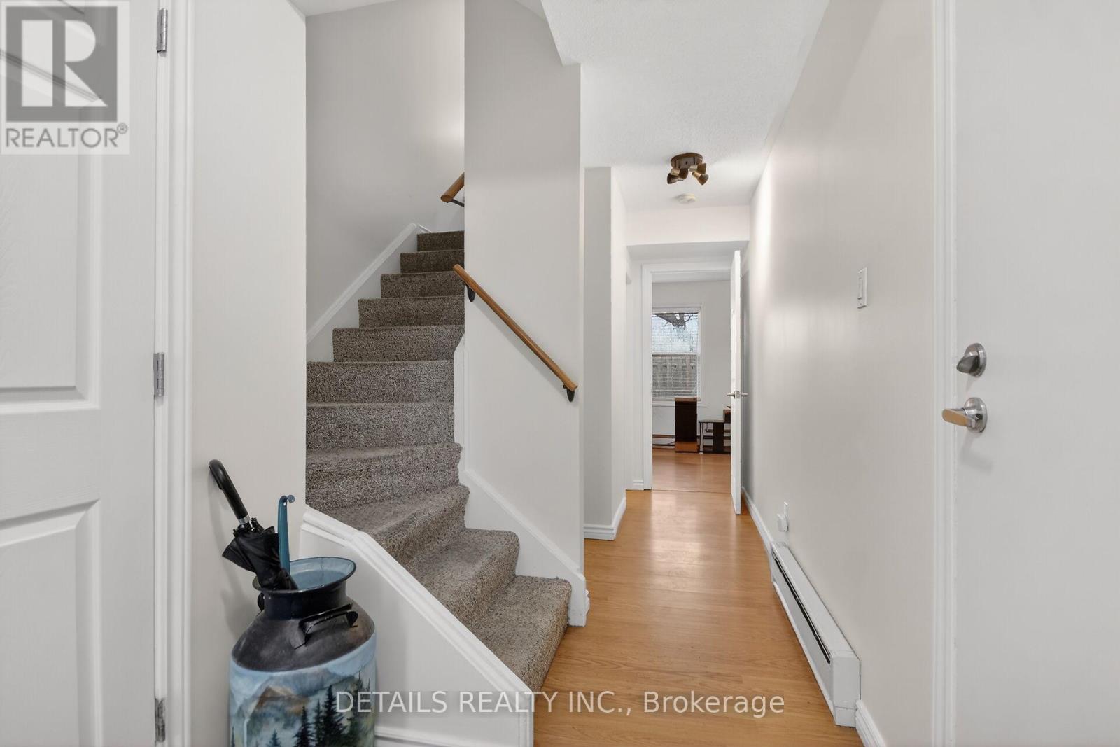 40 Appleby Private, Ottawa, Ontario  K2C 3P4 - Photo 4 - X12883514