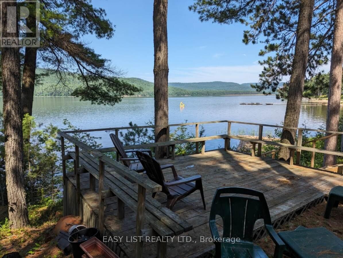 35692 Hwy 17, Laurentian Hills, Ontario  K0J 1P0 - Photo 12 - X12884034