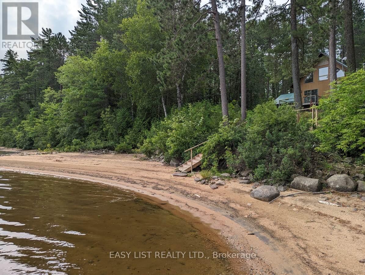 35692 Hwy 17, Laurentian Hills, Ontario  K0J 1P0 - Photo 16 - X12884034