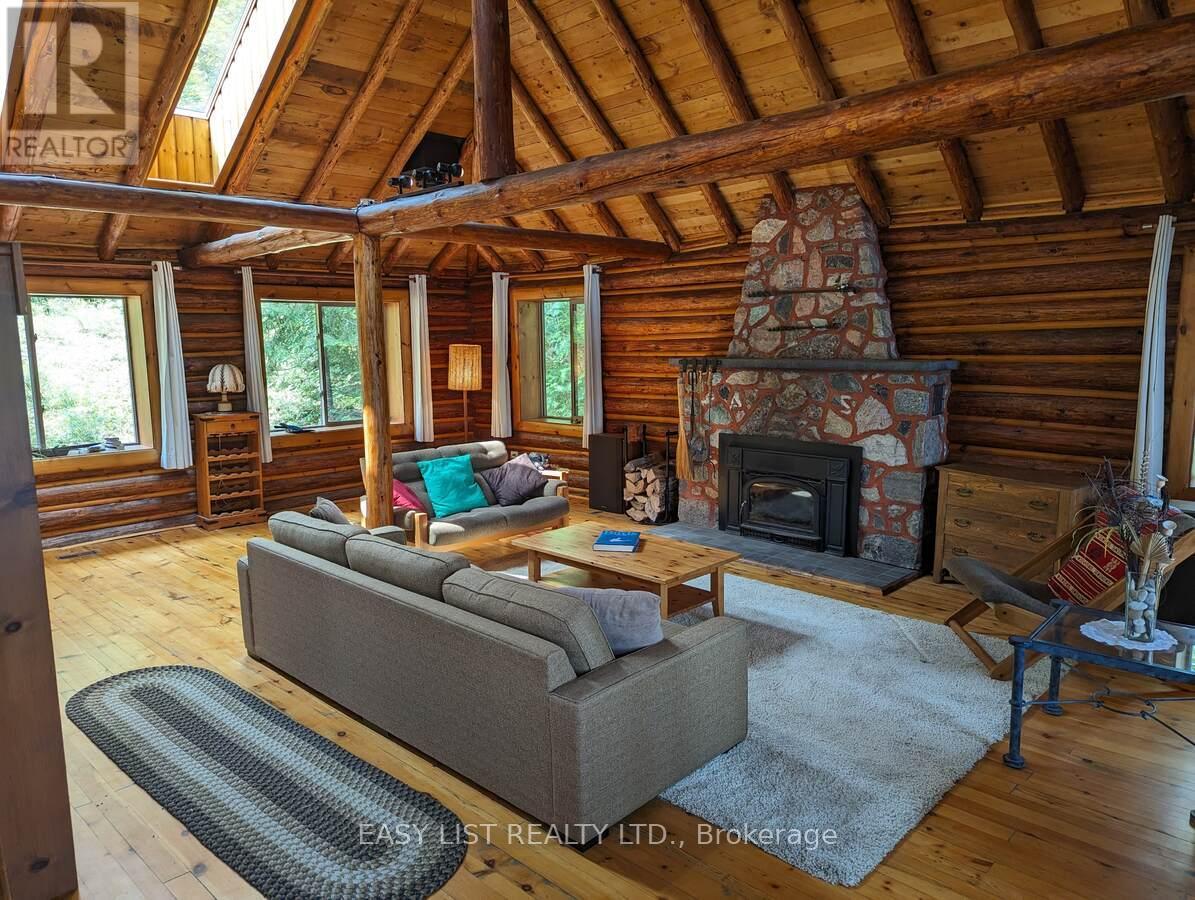 35692 Hwy 17, Laurentian Hills, Ontario  K0J 1P0 - Photo 17 - X12884034