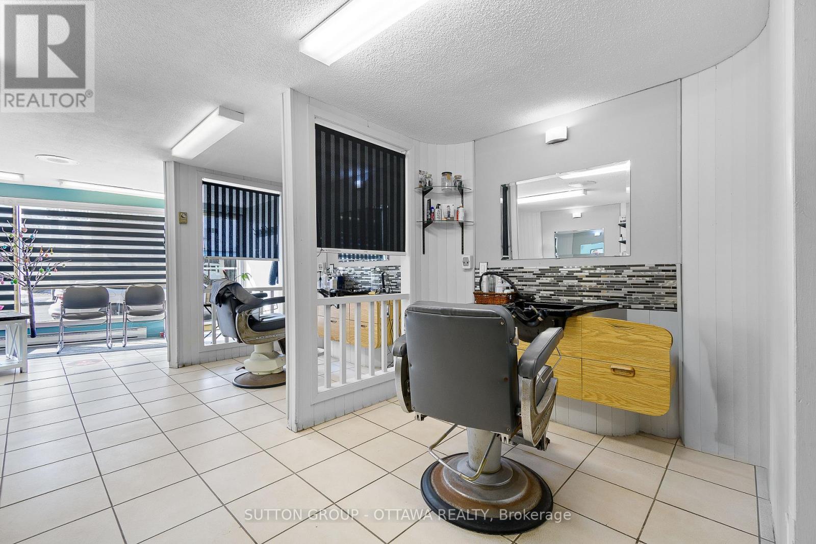 669-671 Main Street E, Hawkesbury, Ontario  K6A 1B3 - Photo 6 - X12884400