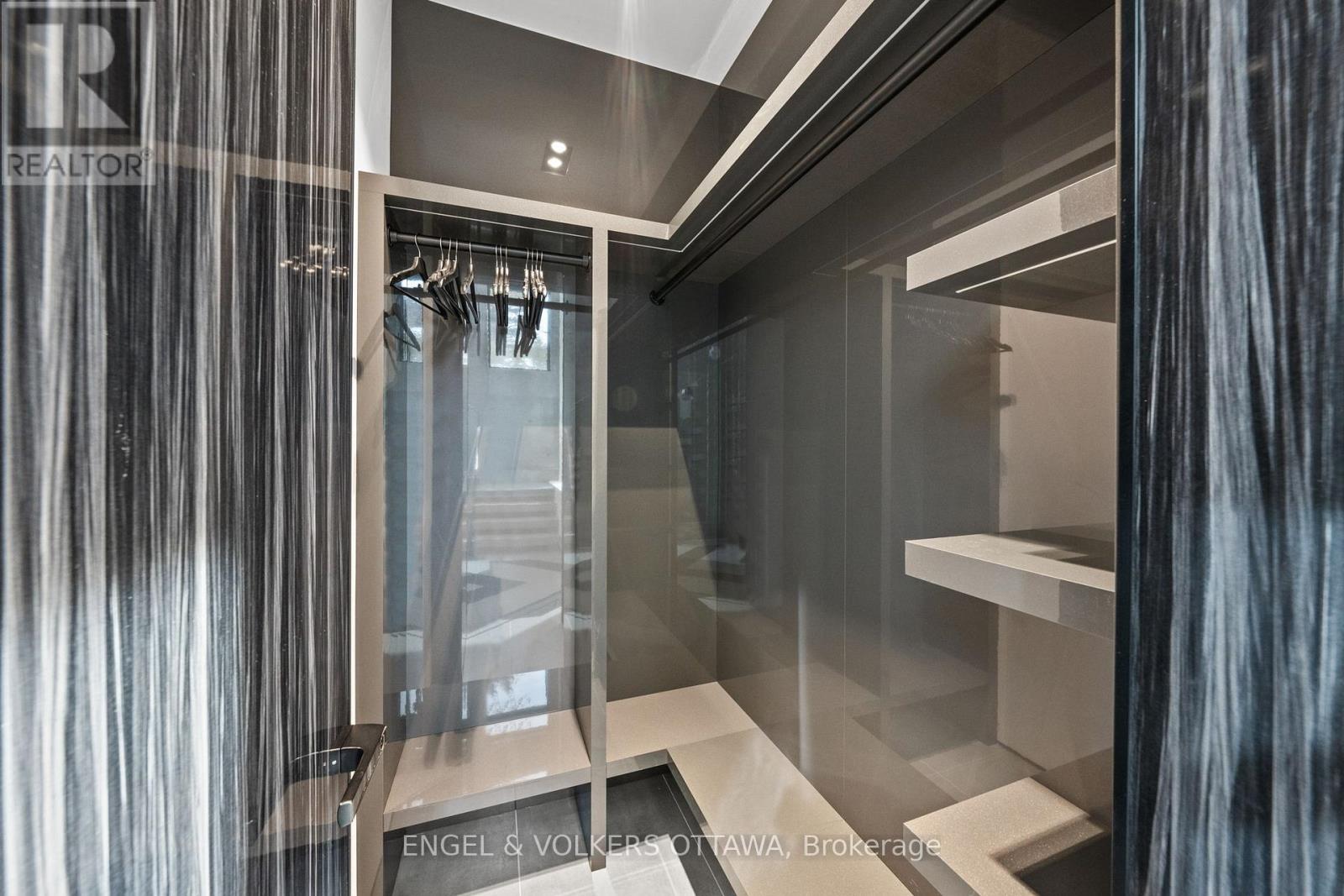 1 Delong Drive, Ottawa, Ontario  K1J 7E7 - Photo 13 - X12884522