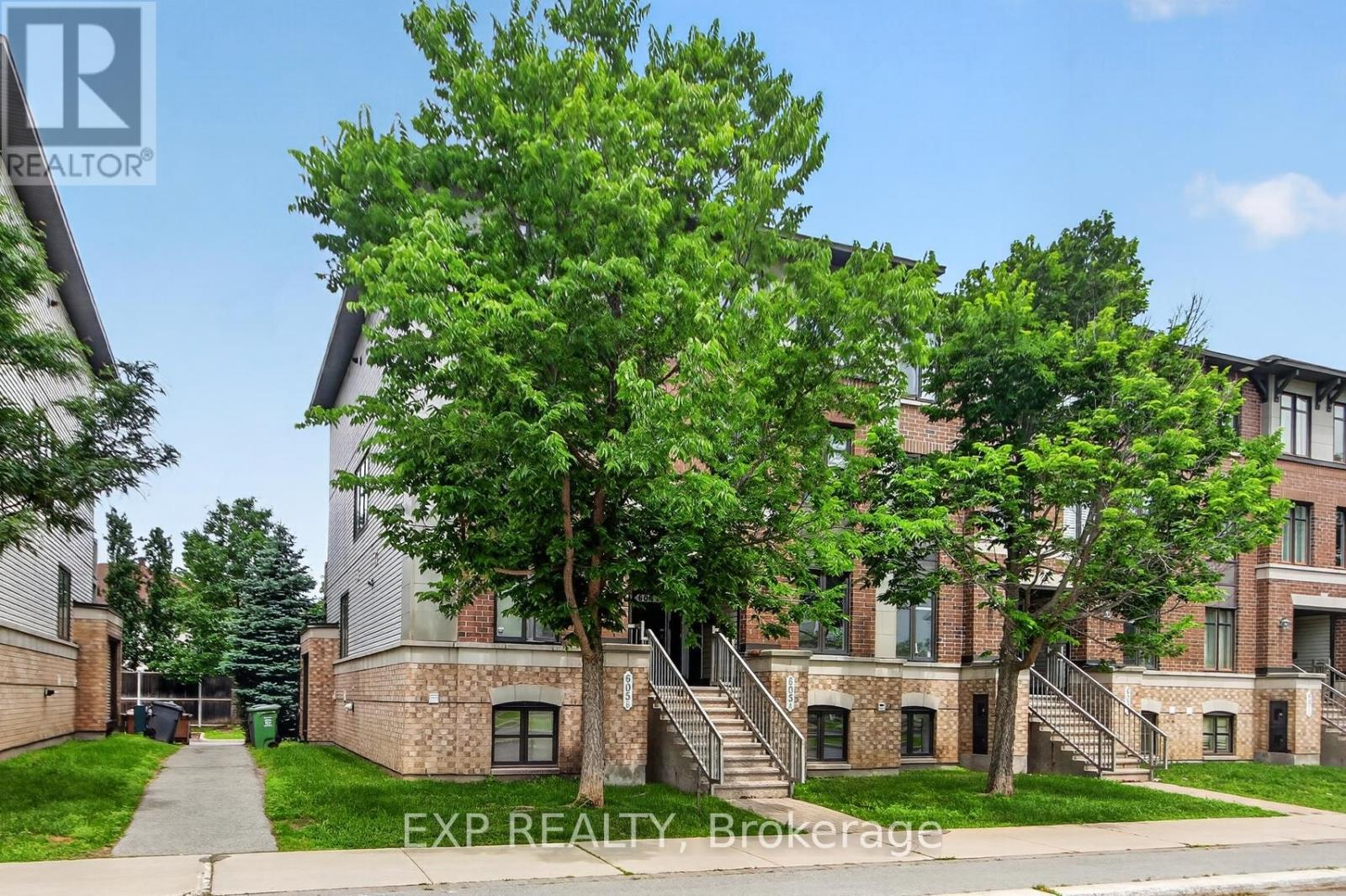 B - 605 Chapman Mills Drive, Ottawa, Ontario  K2J 5T1 - Photo 2 - X12885464