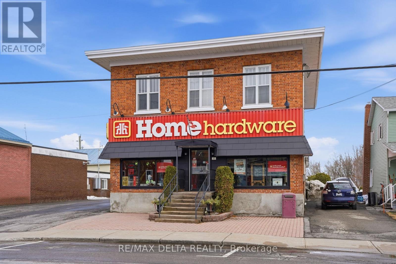 17 MAIN STREET E, Champlain, Ontario