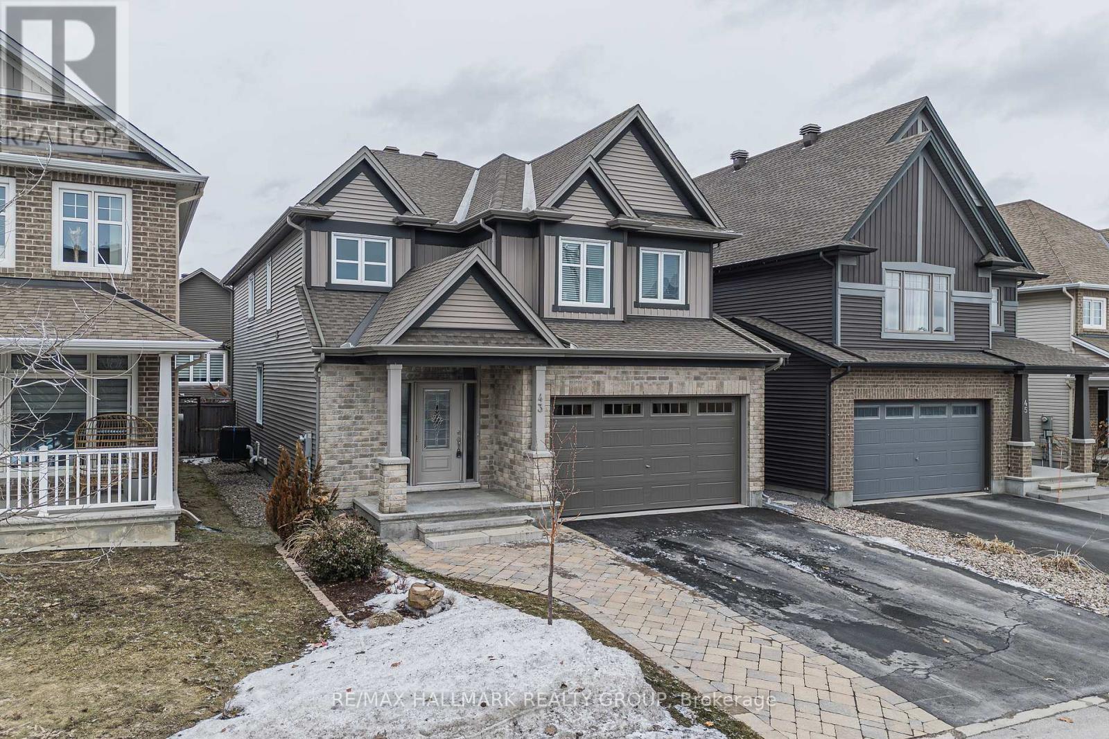 43 Cento Way, Ottawa, Ontario  K2S 0W4 - Photo 1 - X12888226