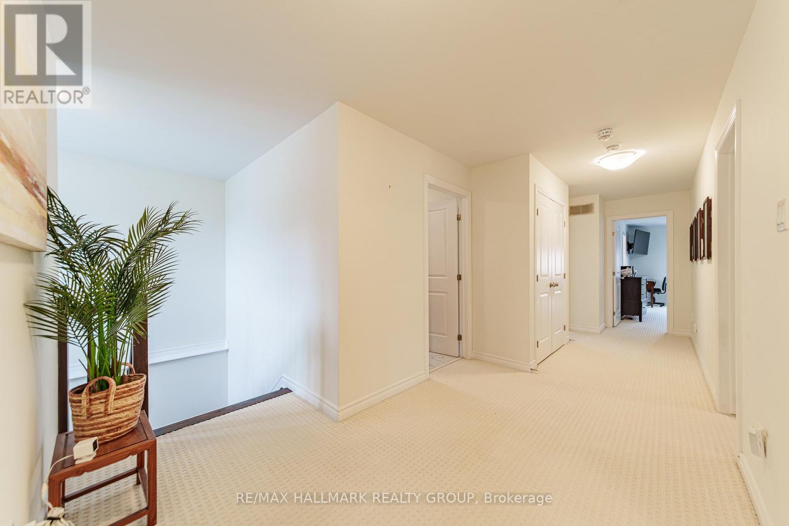 43 Cento Way, Ottawa, Ontario  K2S 0W4 - Photo 27 - X12888226