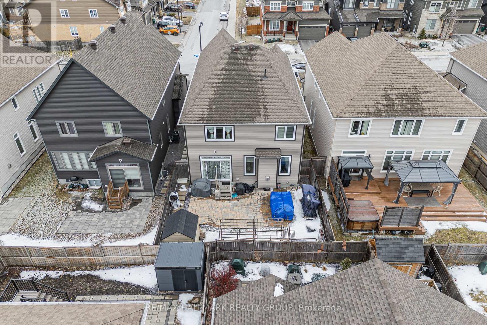 43 Cento Way, Ottawa, Ontario  K2S 0W4 - Photo 5 - X12888226
