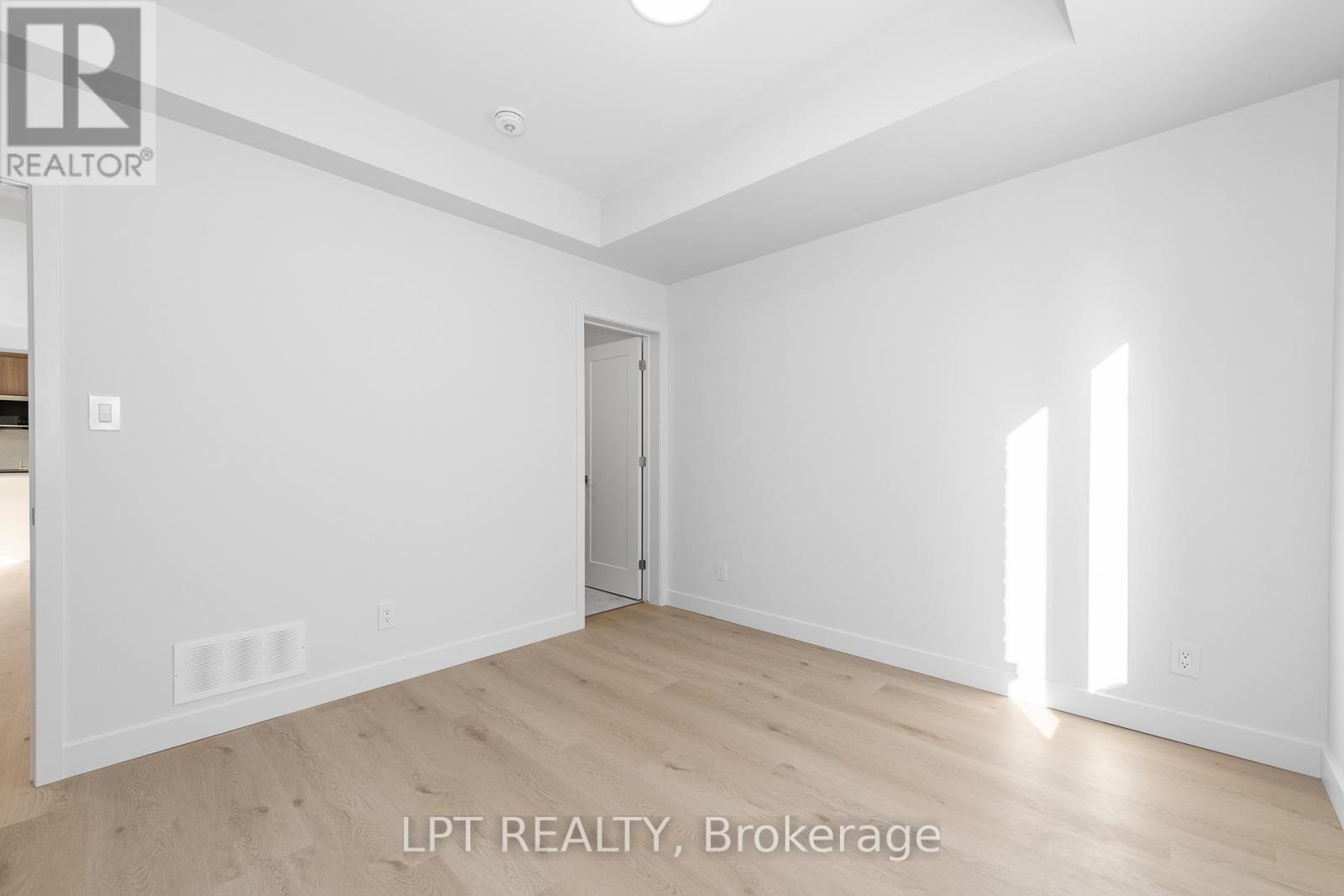 5 - 319 Shakespeare Street, Ottawa, Ontario  K1L 5M1 - Photo 11 - X12888264