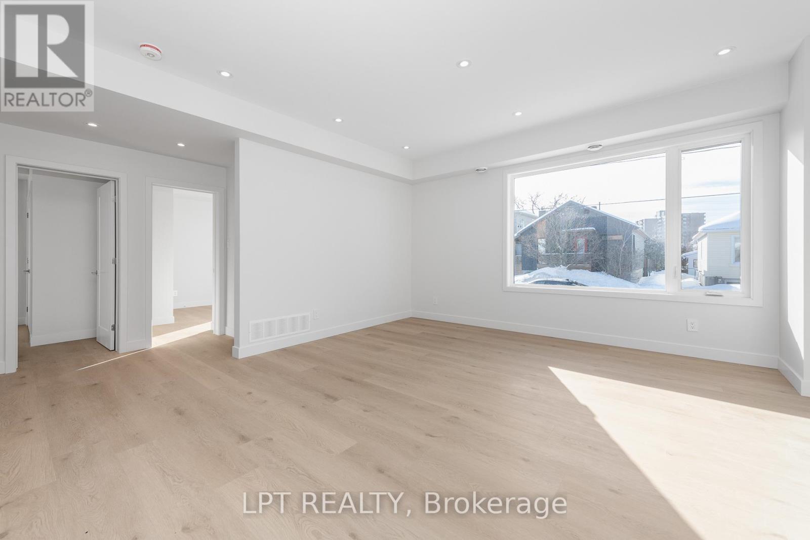 5 - 319 Shakespeare Street, Ottawa, Ontario  K1L 5M1 - Photo 7 - X12888264