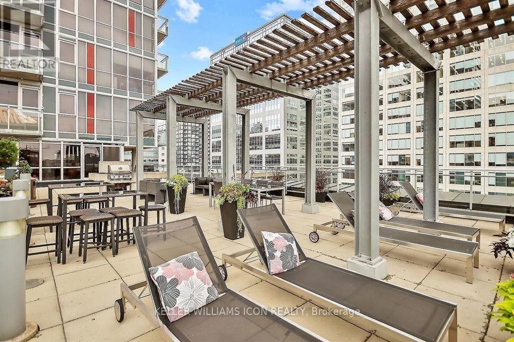 1301 - 324 Laurier Avenue W, Ottawa, Ontario  K1P 0A4 - Photo 32 - X12889674