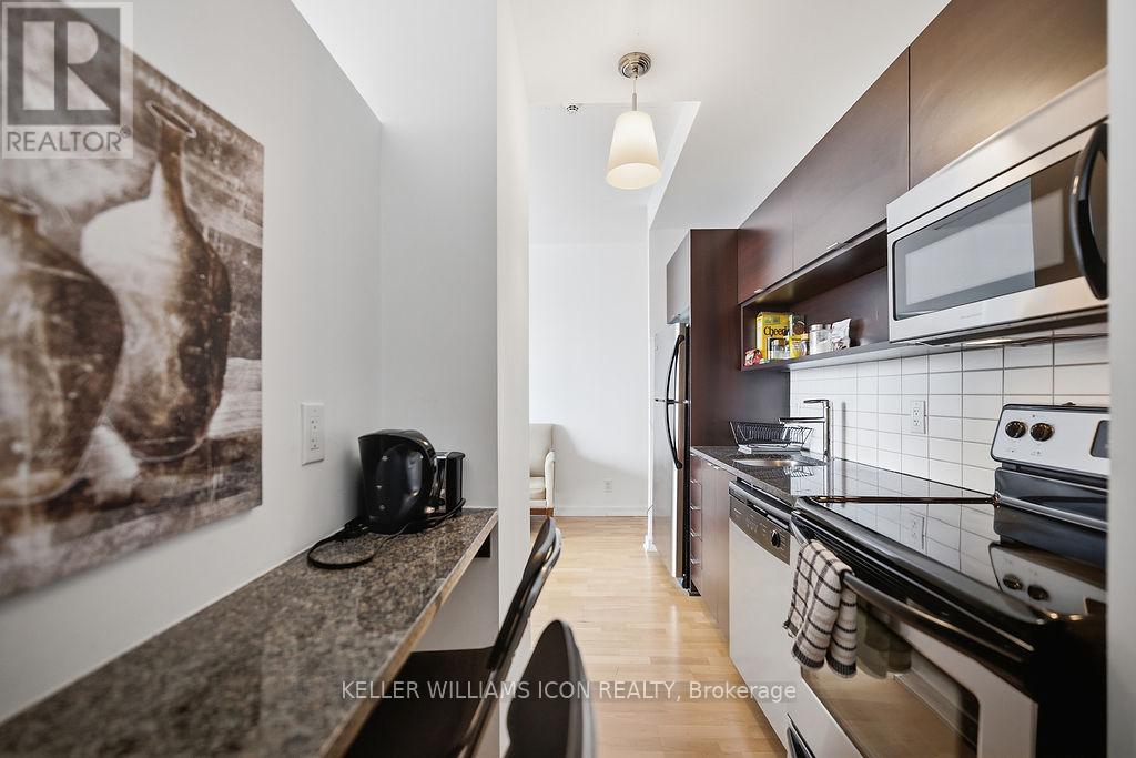 1301 - 324 Laurier Avenue W, Ottawa, Ontario  K1P 0A4 - Photo 20 - X12889676