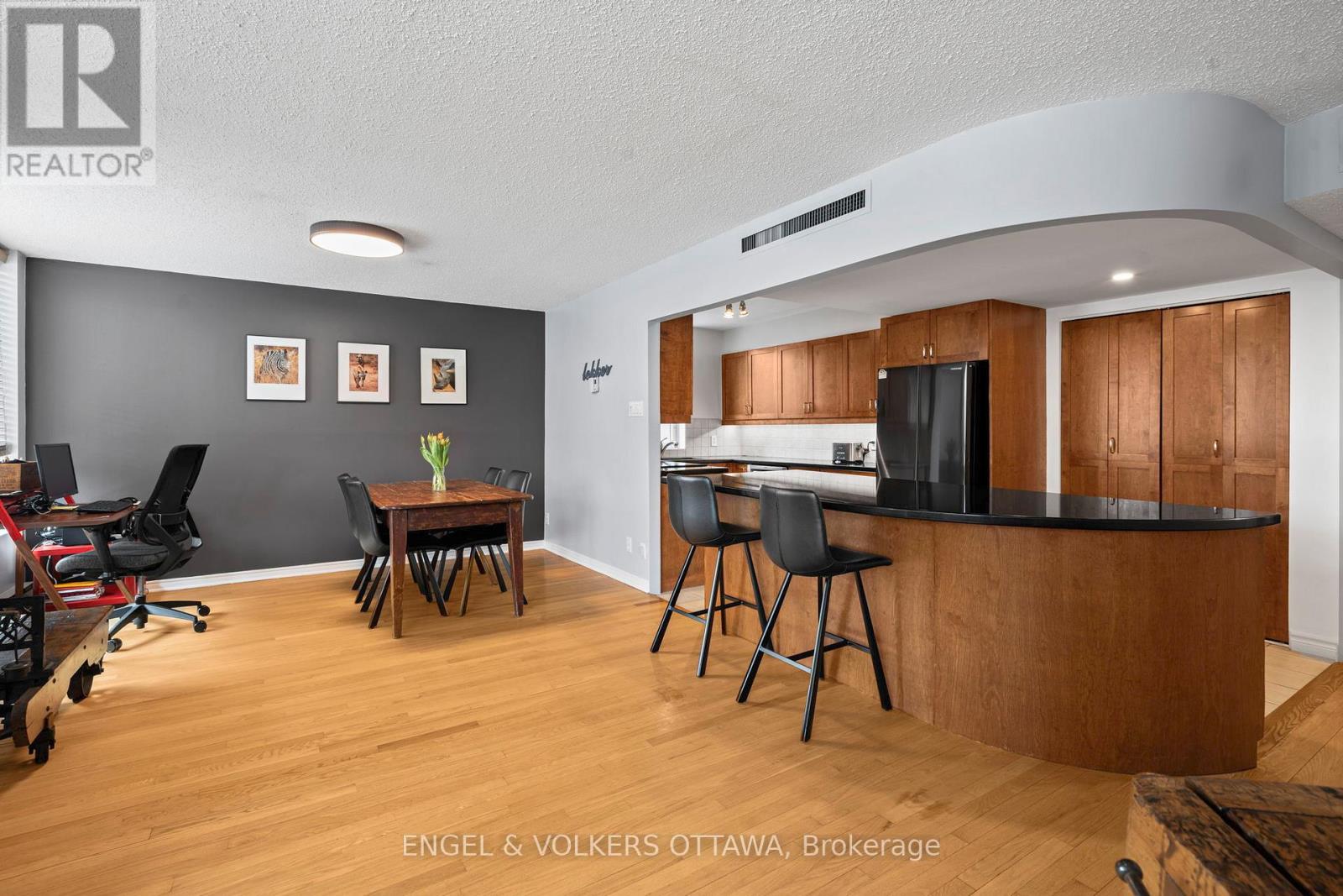 207 - 10 Main Street, Ottawa, Ontario  K1S 1M9 - Photo 7 - X12890892