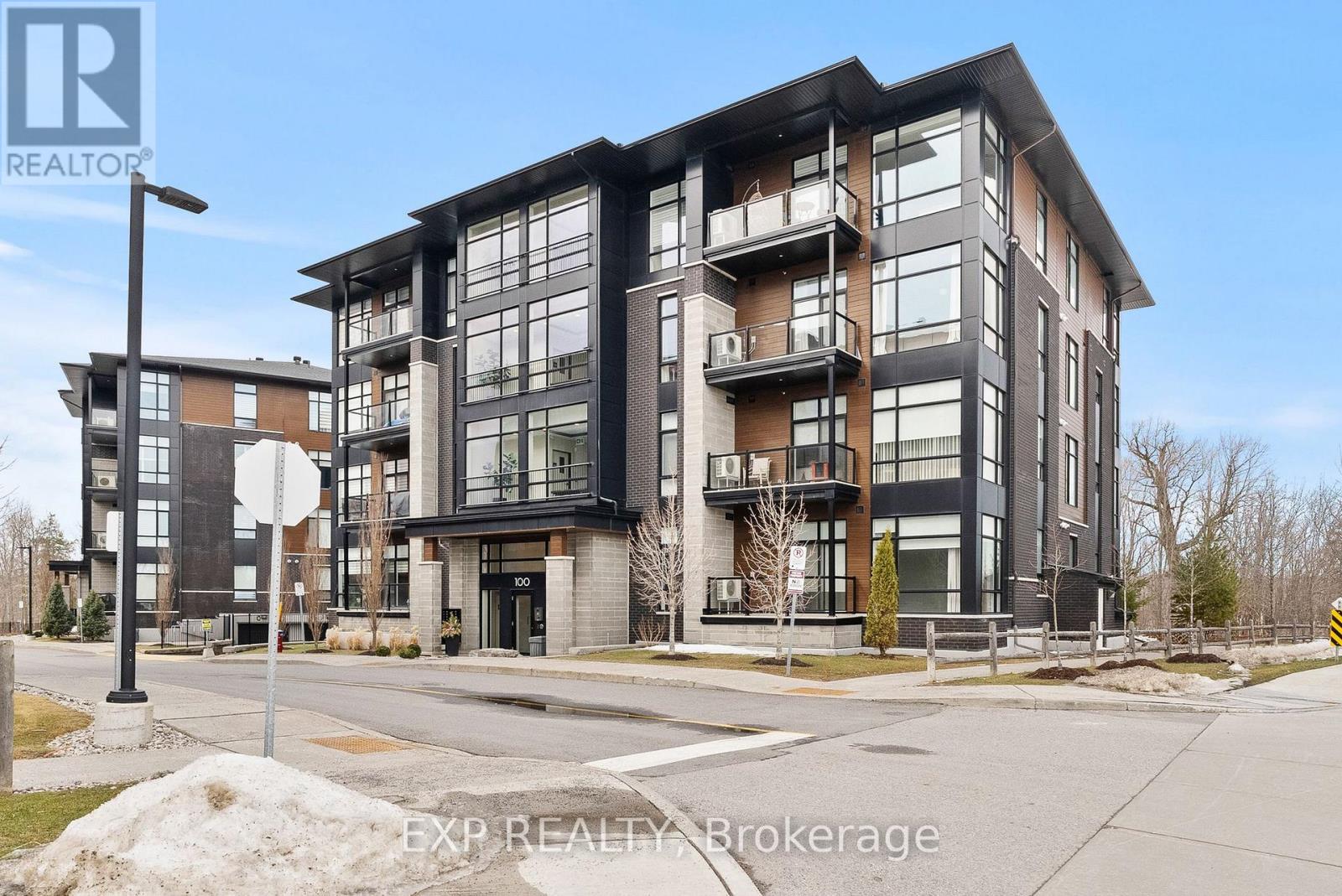 301 - 100 CORTILE PRIVATE, Ottawa, Ontario