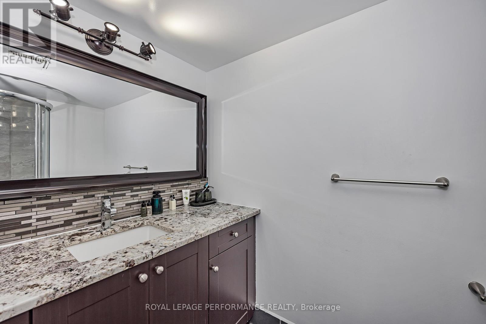 1512 - 2760 Carousel Crescent, Ottawa, Ontario  K1T 2N4 - Photo 15 - X12891430