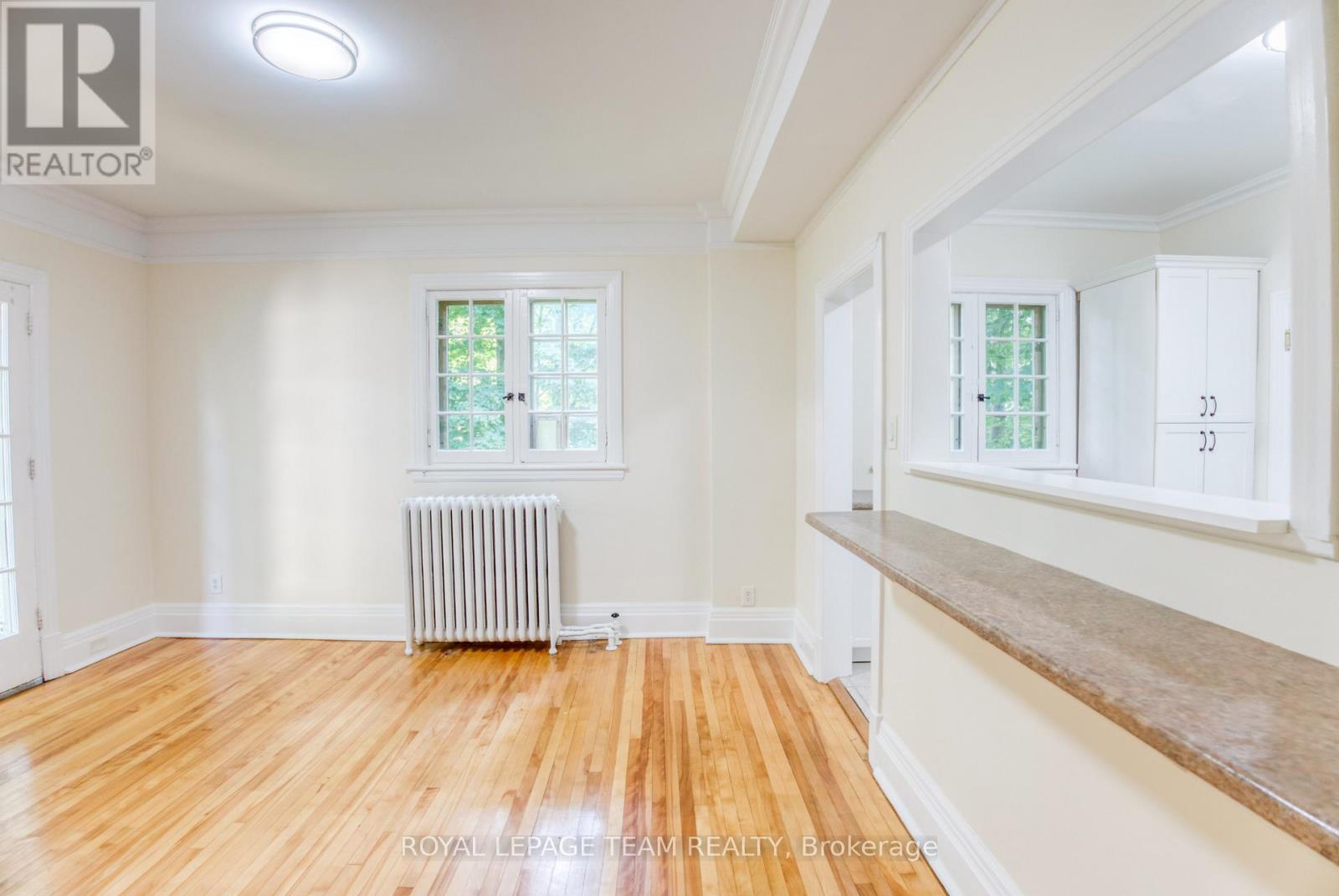 480 Oakhill Road, Ottawa, Ontario  K1M 1J6 - Photo 5 - X12891554