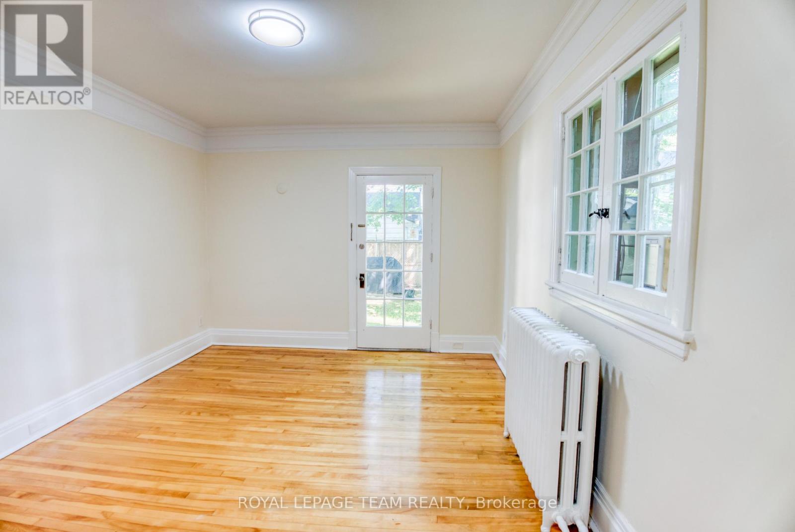 480 Oakhill Road, Ottawa, Ontario  K1M 1J6 - Photo 8 - X12891554