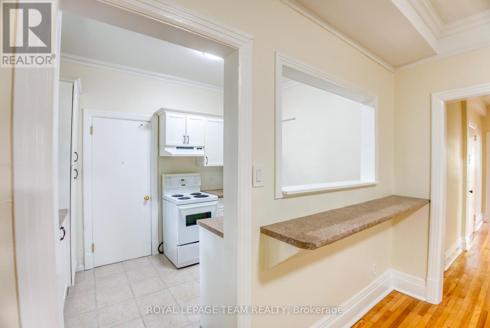 480 Oakhill Road, Ottawa, Ontario  K1M 1J6 - Photo 9 - X12891554