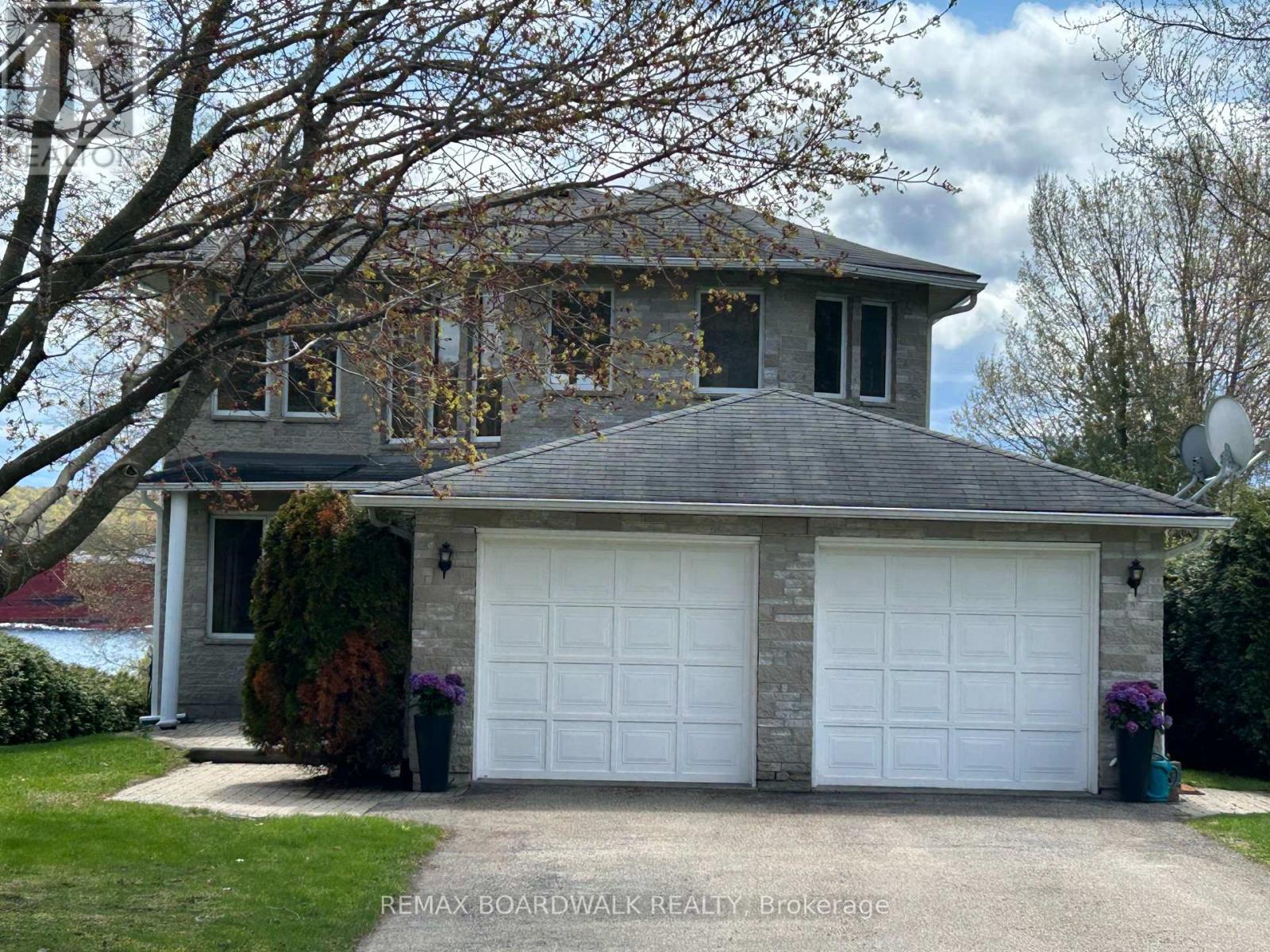 806 River Acres Drive, Elizabethtown-Kitley, Ontario  K6V 5T1 - Photo 1 - X12892176