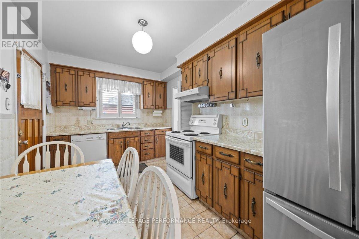 1075 Secord Avenue, Ottawa, Ontario  K1H 8C7 - Photo 15 - X12892590