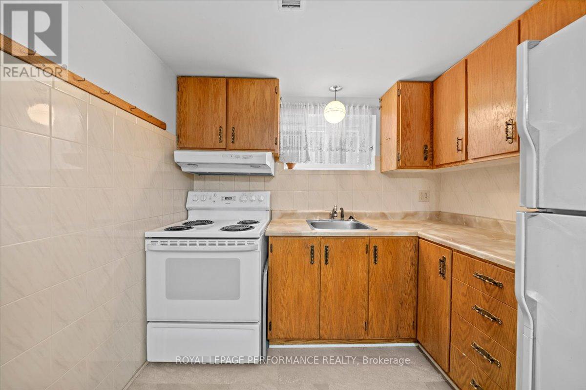 1075 Secord Avenue, Ottawa, Ontario  K1H 8C7 - Photo 26 - X12892590