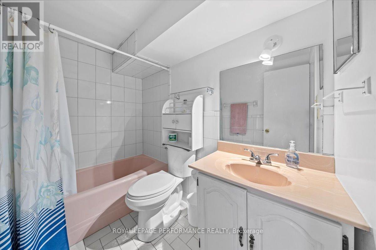 1075 Secord Avenue, Ottawa, Ontario  K1H 8C7 - Photo 29 - X12892590