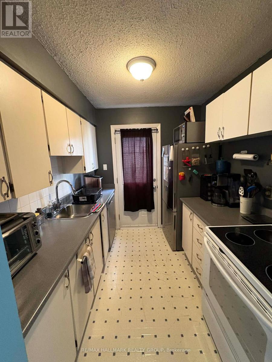 78 - 5d Sonnet Crescent, Ottawa, Ontario  K2H 8W8 - Photo 6 - X12893412