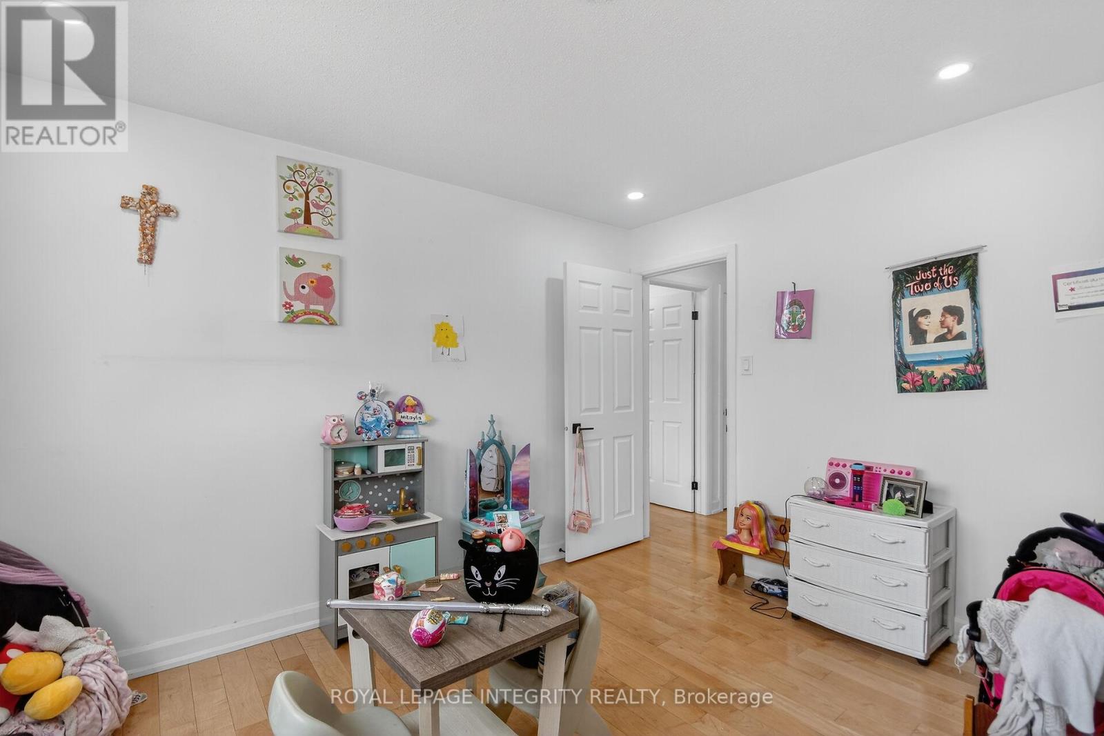 2092 Legrand Crescent, Ottawa, Ontario  K1E 3T6 - Photo 33 - X12894646