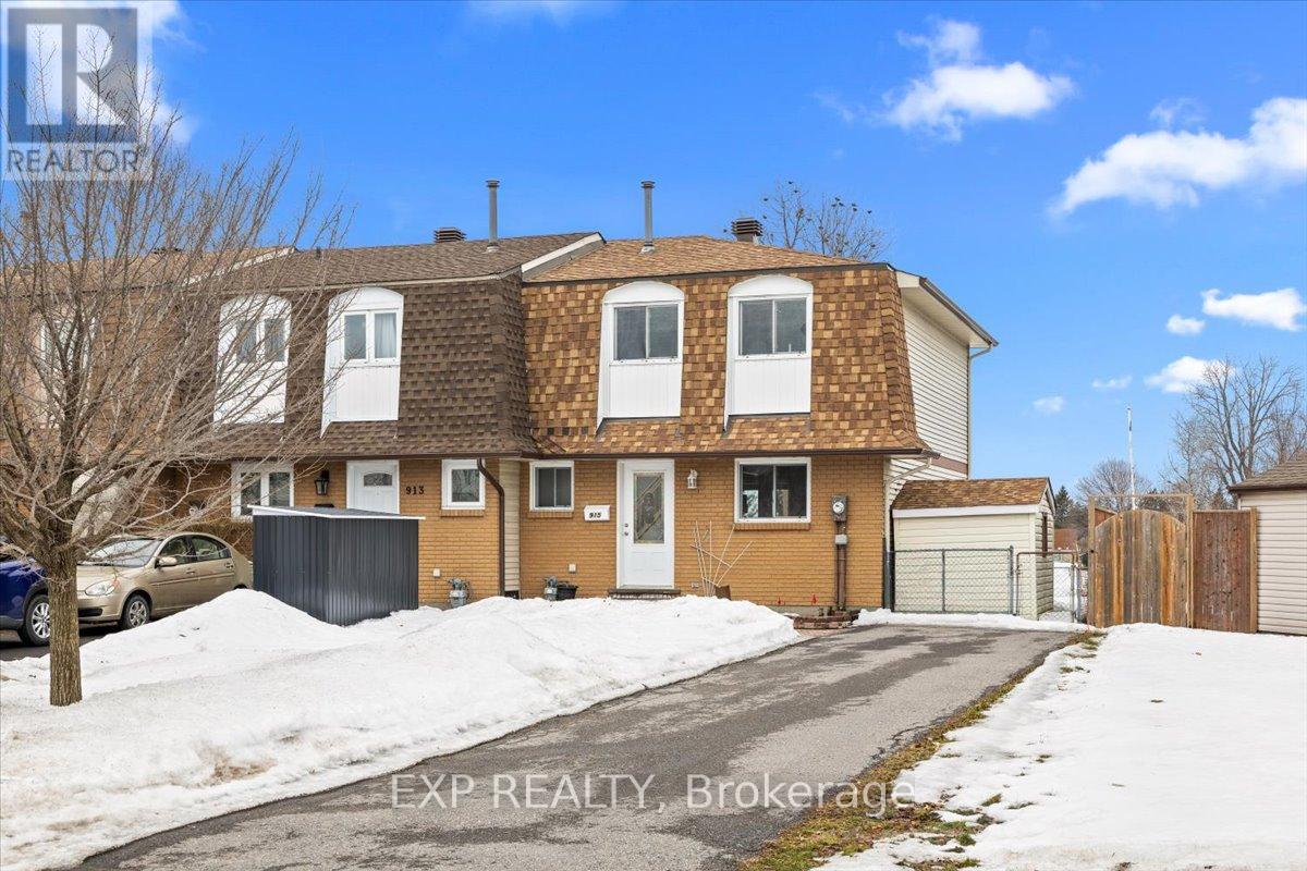 915 LAWNSBERRY DRIVE, Ottawa, Ontario