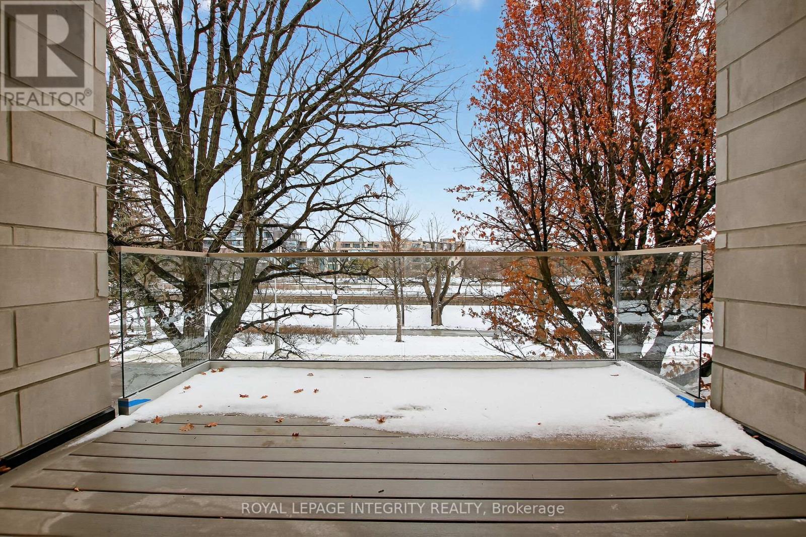 112 Queen Elizabeth Drive, Ottawa, Ontario  K2P 0Z5 - Photo 22 - X12896862