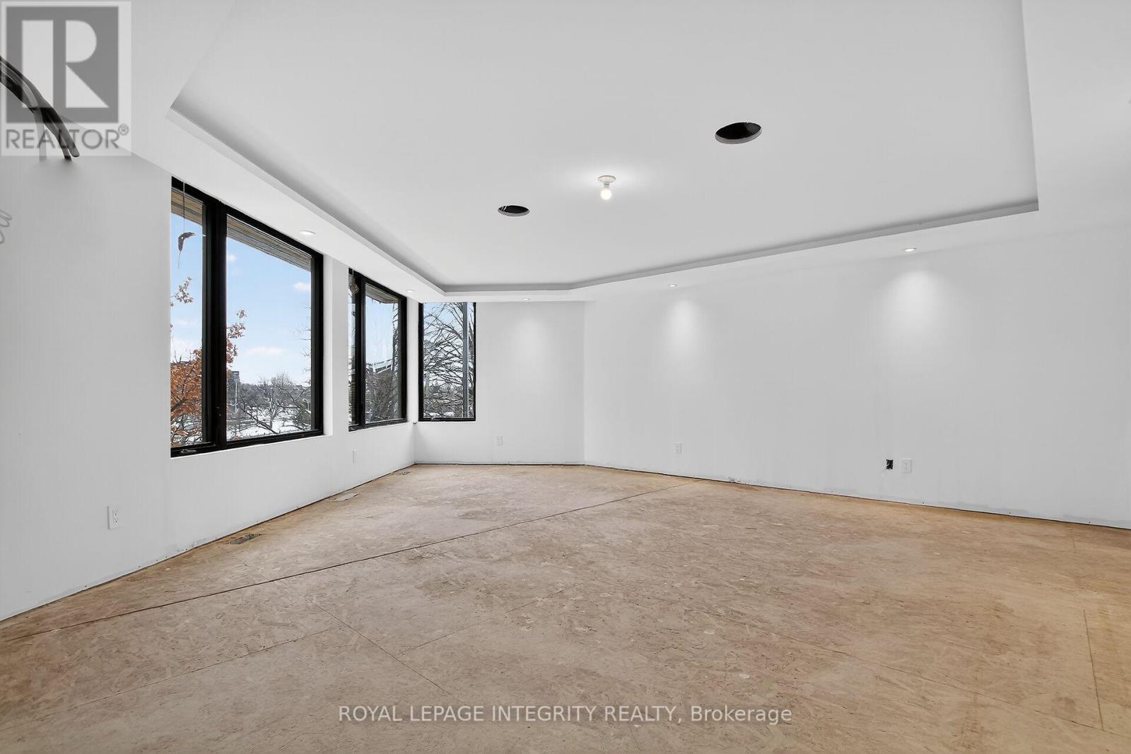 112 Queen Elizabeth Drive, Ottawa, Ontario  K2P 0Z5 - Photo 28 - X12896862