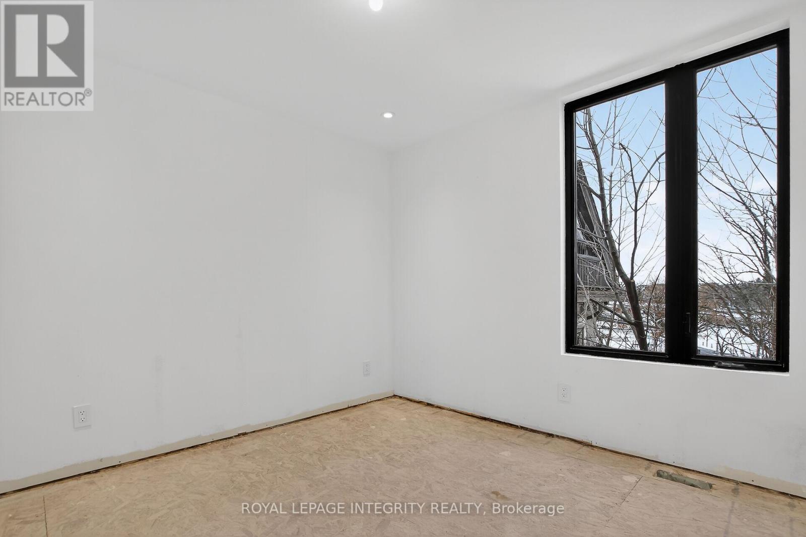112 Queen Elizabeth Drive, Ottawa, Ontario  K2P 0Z5 - Photo 34 - X12896862