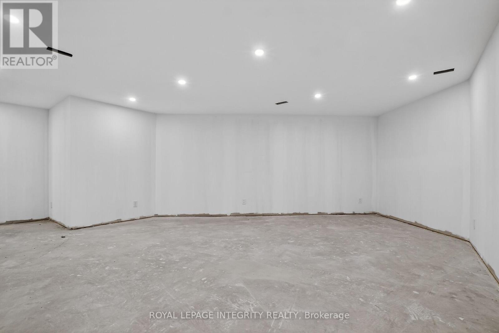112 Queen Elizabeth Drive, Ottawa, Ontario  K2P 0Z5 - Photo 43 - X12896862