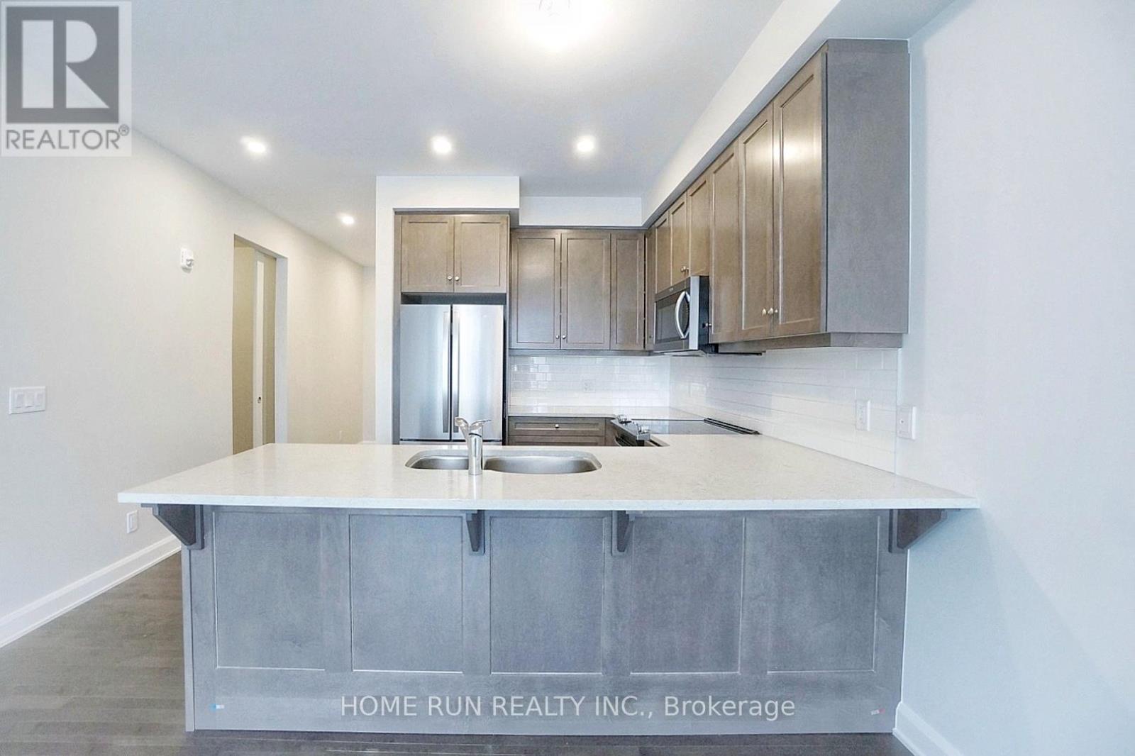 203 - 170 Boundstone Way, Ottawa, Ontario  K2T 0M8 - Photo 6 - X12897144