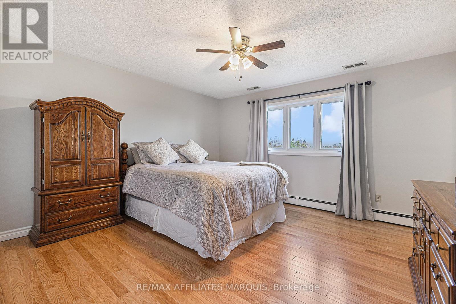 74 Colonel By Crescent, Smiths Falls, Ontario  K7A 5B6 - Photo 16 - X12897754