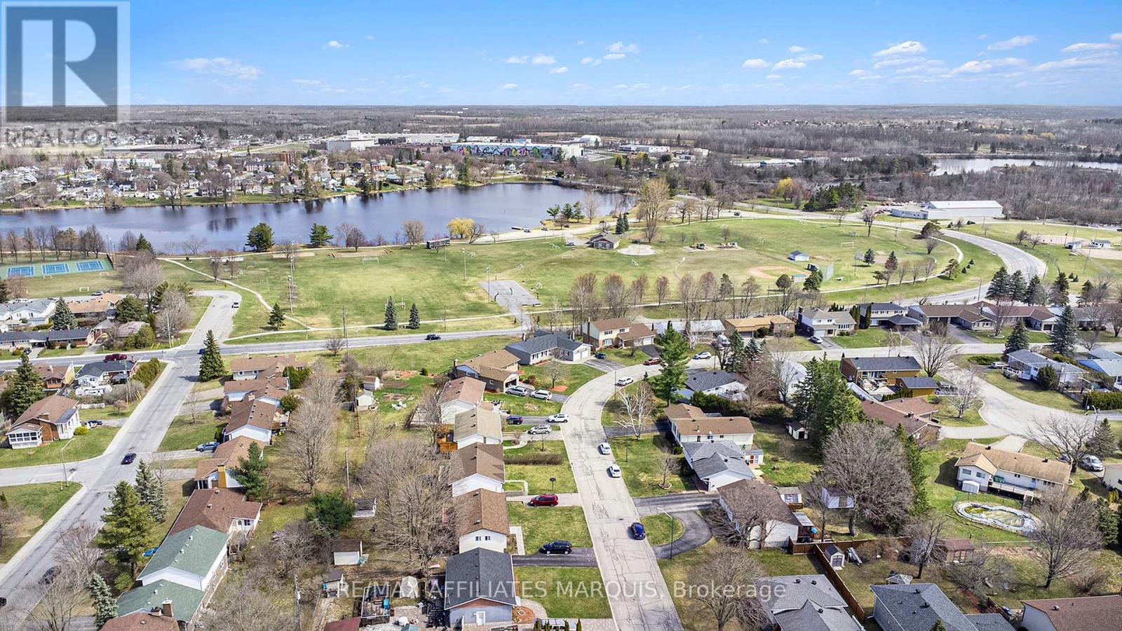 74 Colonel By Crescent, Smiths Falls, Ontario  K7A 5B6 - Photo 45 - X12897754
