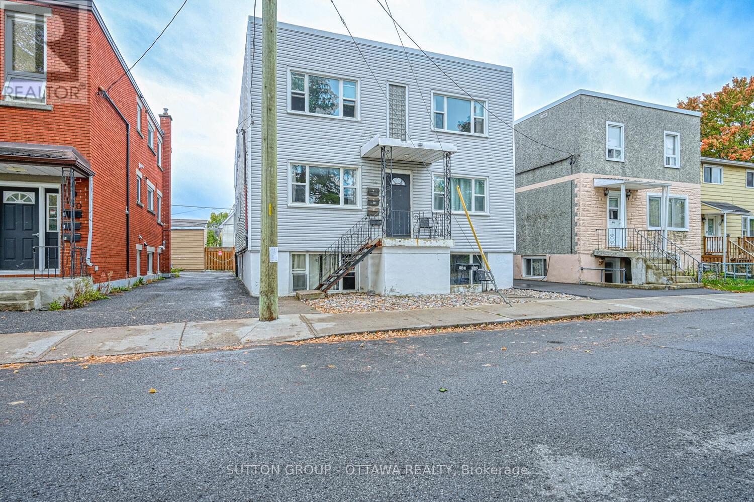154-156 DAGMAR AVENUE, Ottawa, Ontario