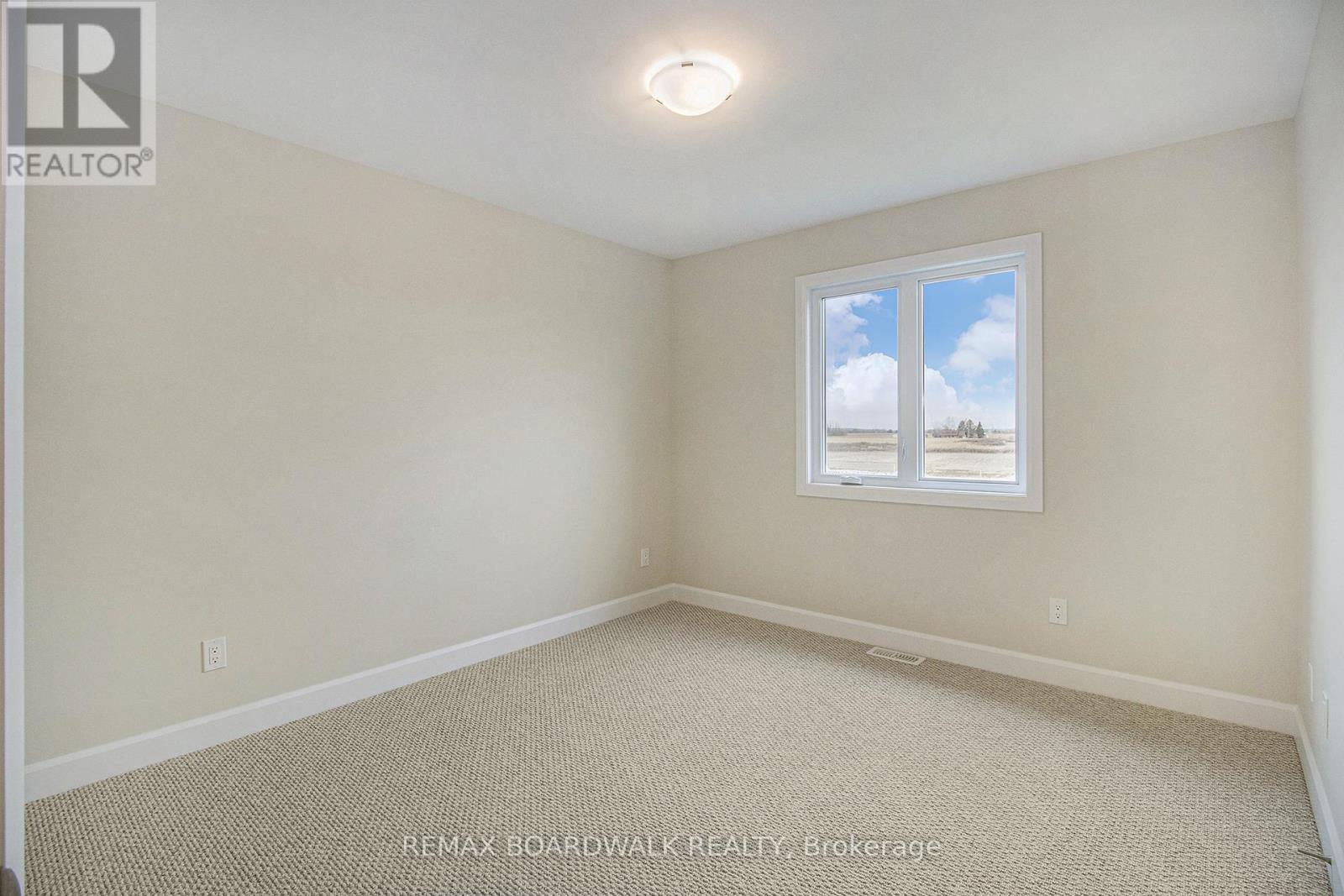 1145 Montblanc Crescent, Russell, Ontario  K0A 1W0 - Photo 10 - X12899346