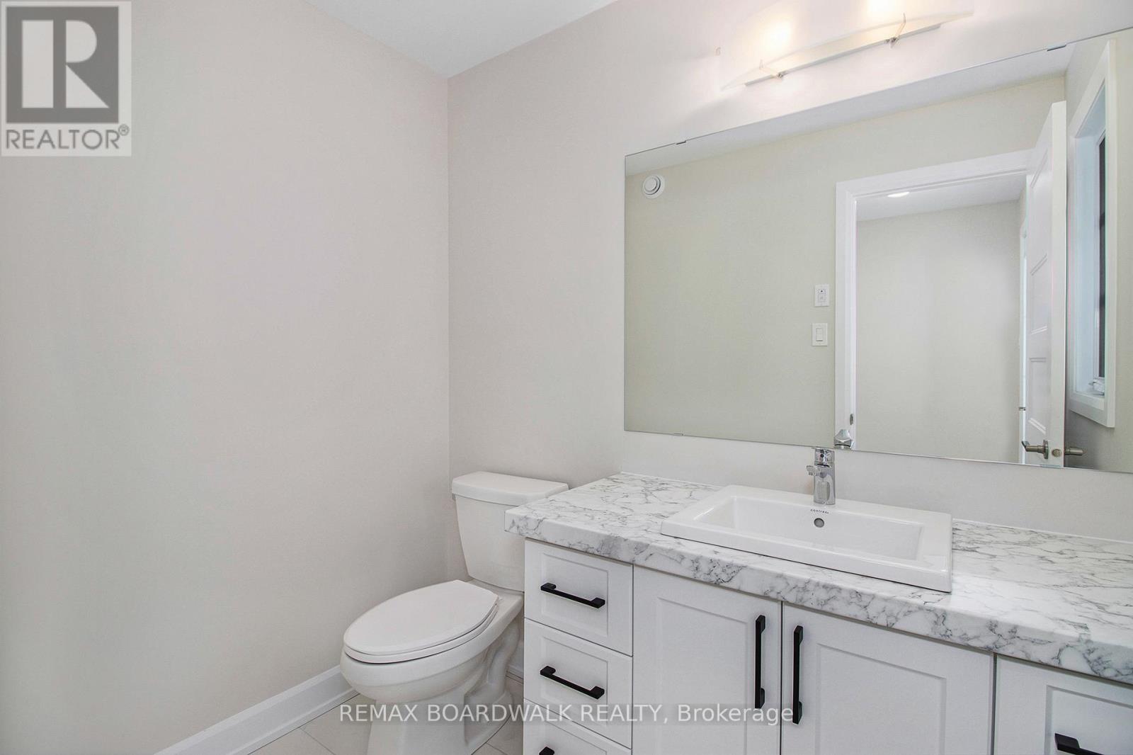 1145 Montblanc Crescent, Russell, Ontario  K0A 1W0 - Photo 7 - X12899346