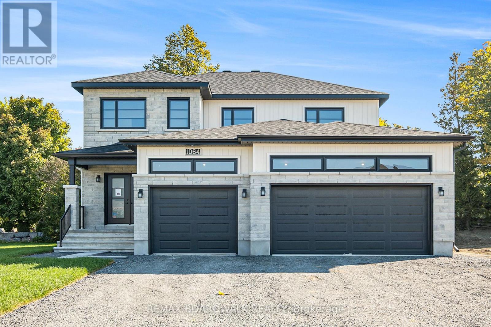 1035 CHABLIS CRESCENT, Russell, Ontario