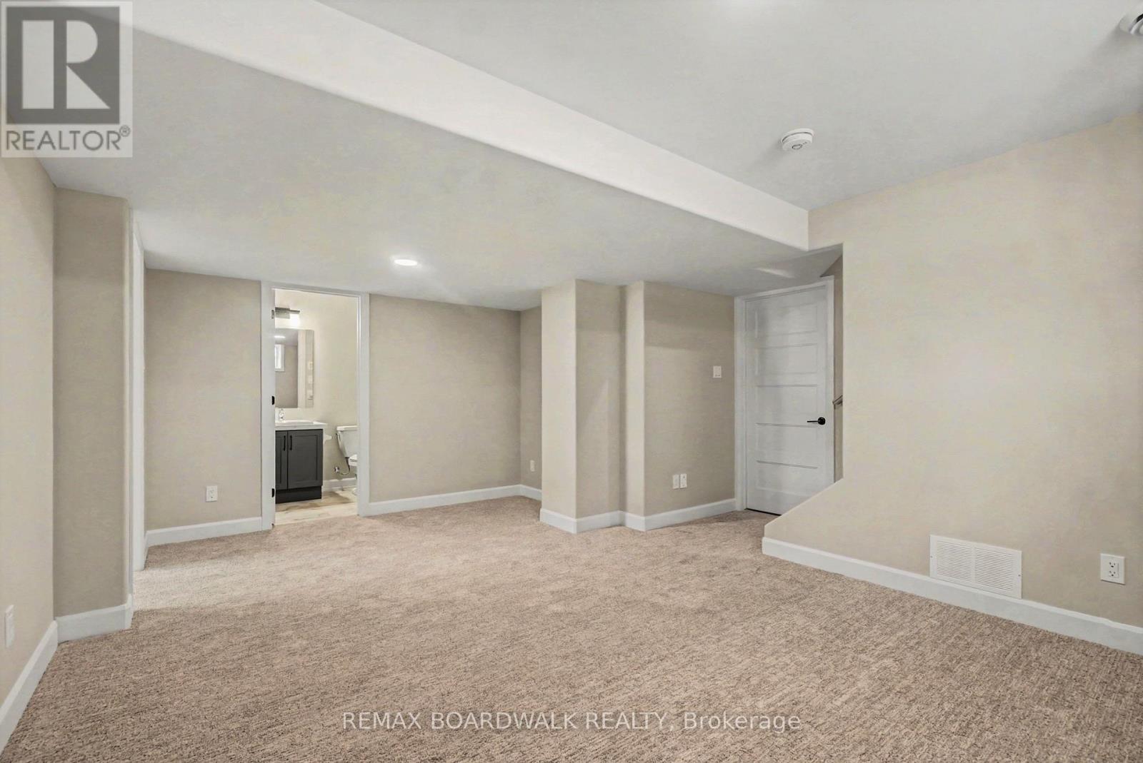 404 Falcon Lane, Russell, Ontario  K4R 1E5 - Photo 20 - X12899440