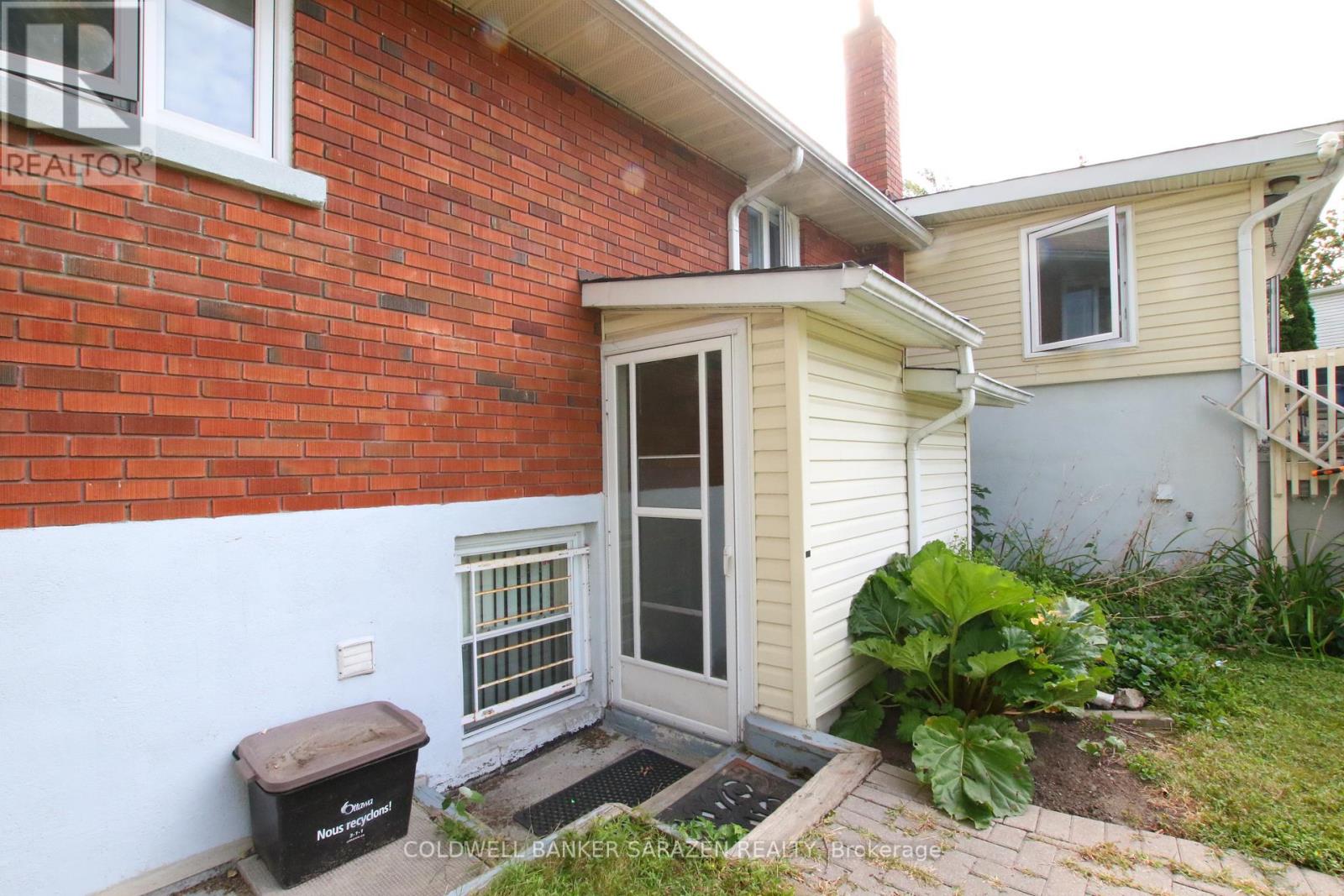 316 Lafontaine Avenue, Ottawa, Ontario  K1L 6X2 - Photo 12 - X12899450