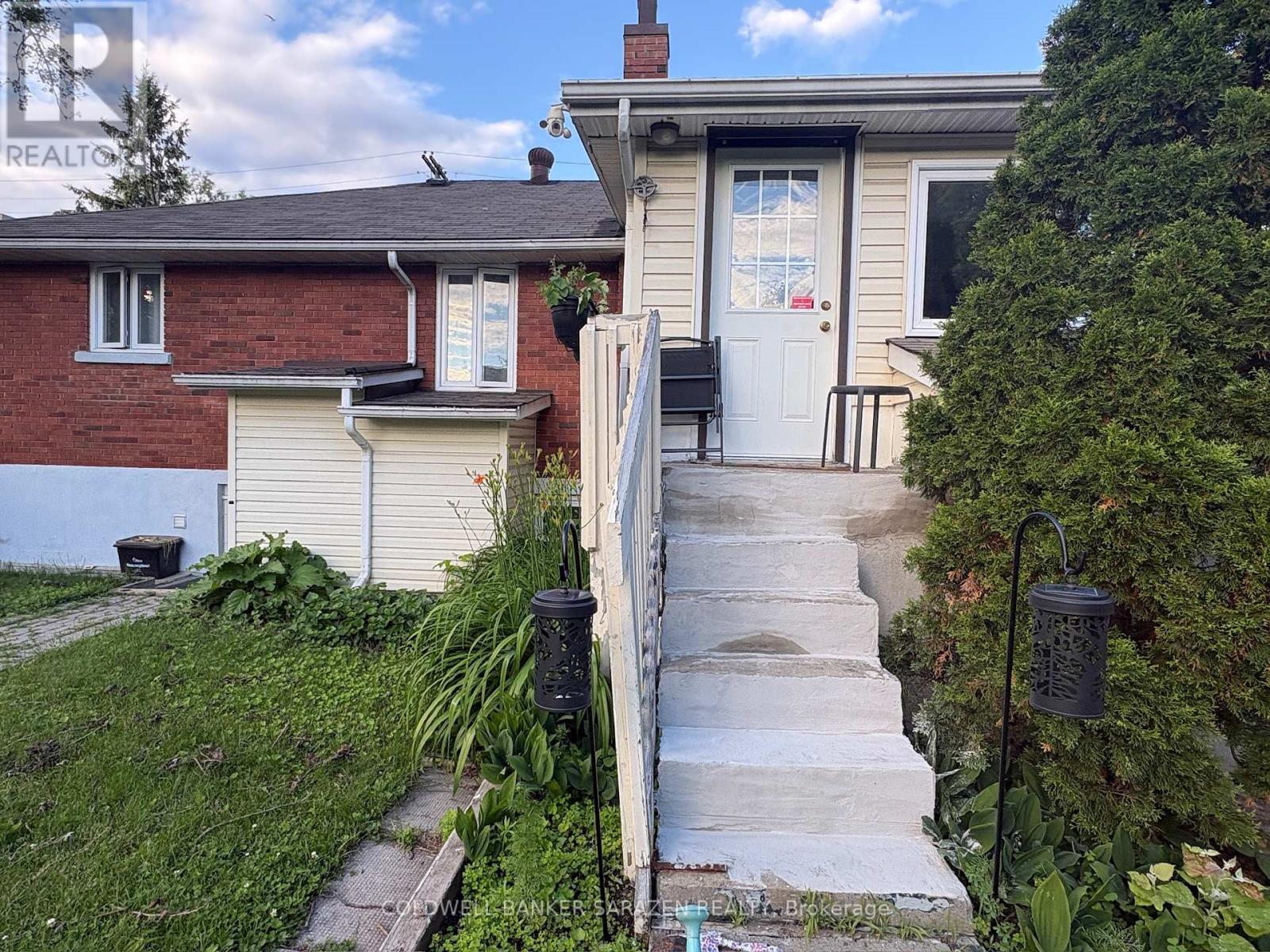 316 Lafontaine Avenue, Ottawa, Ontario  K1L 6X2 - Photo 7 - X12899450