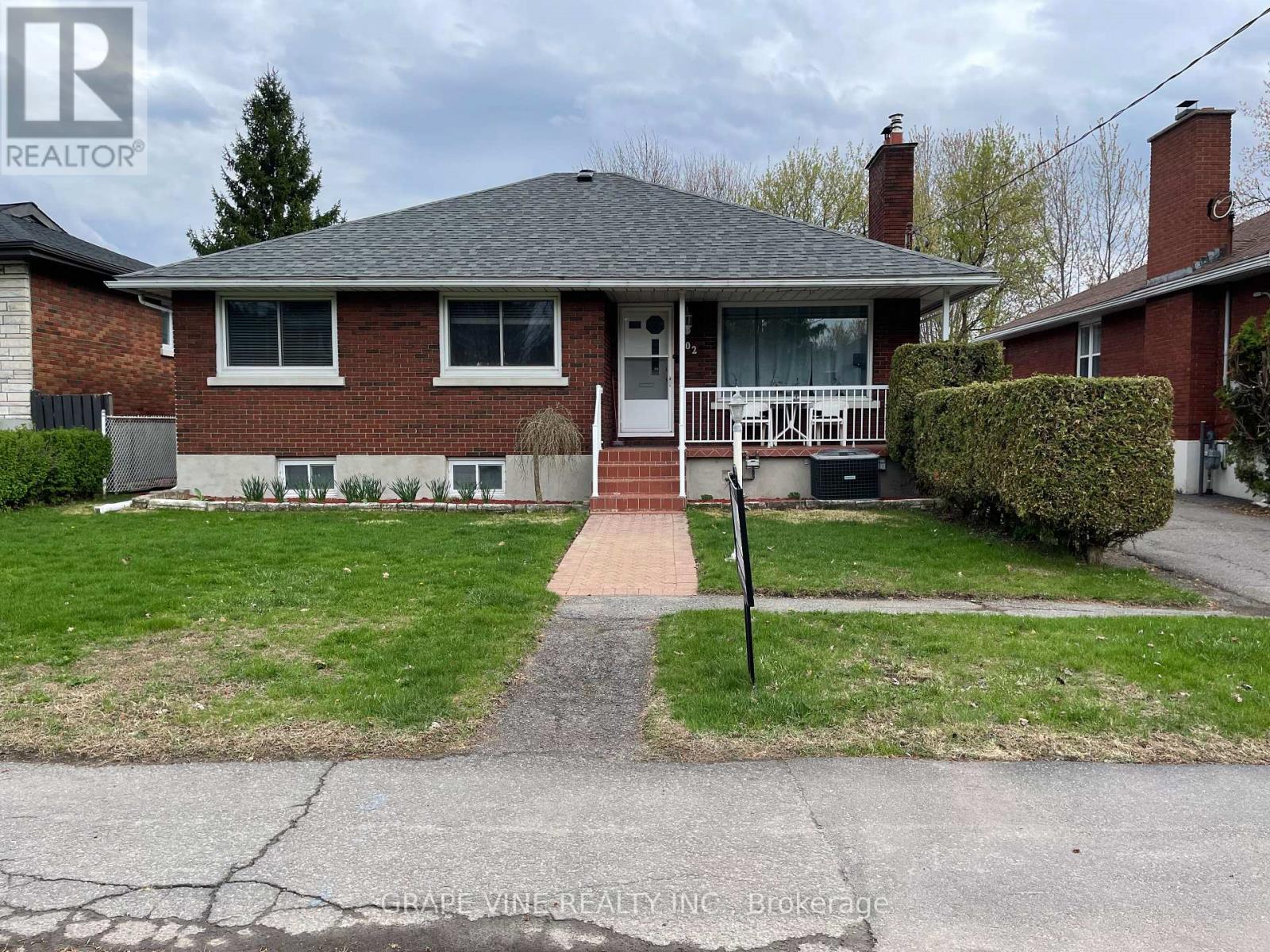 102 Donald Street, Ottawa, Ontario  K1K 1N2 - Photo 1 - X12900310
