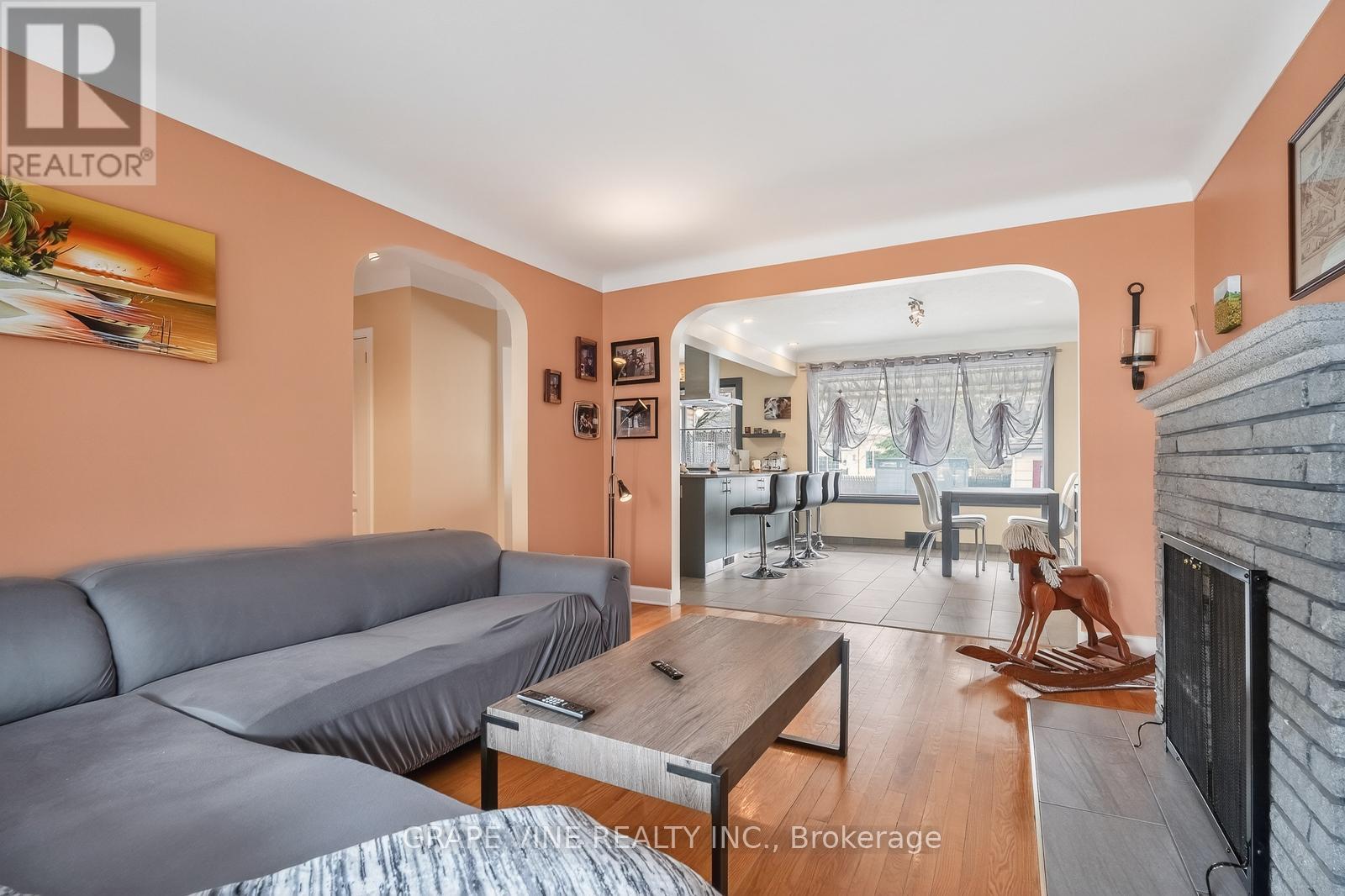 102 Donald Street, Ottawa, Ontario  K1K 1N2 - Photo 12 - X12900310